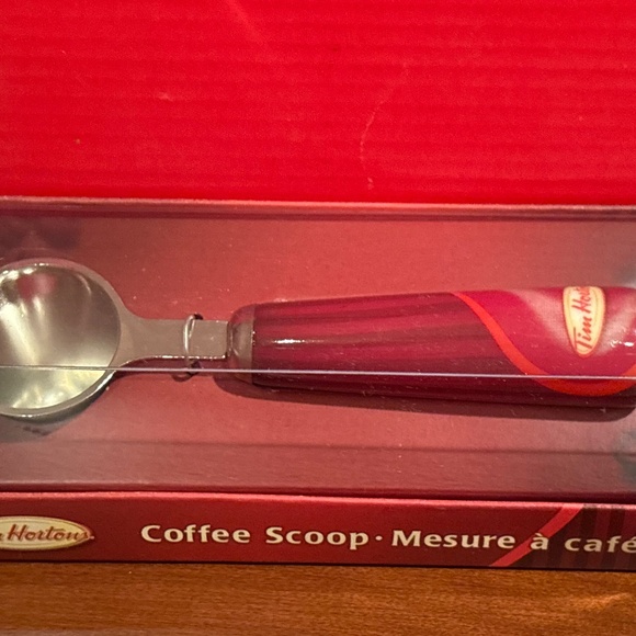 Tim Horton coffee scoop - Picture 2 of 3